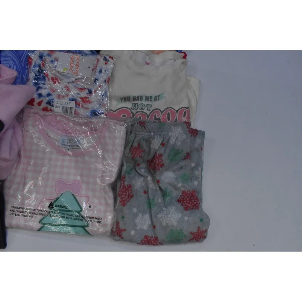 Wholesale Bulk Lot Of 17 Girls Size Medium 8/9 Mixed Season Tops Bottoms